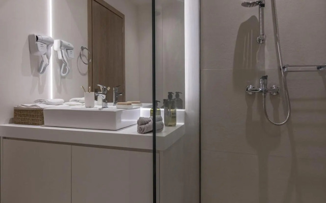 Gallery Suites & Residences, Piraeus