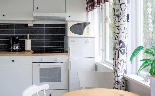 2 Person Holiday Home in Frandefors