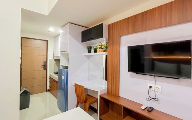 Modern And Best Deal Studio Vida View Makassar Apartment