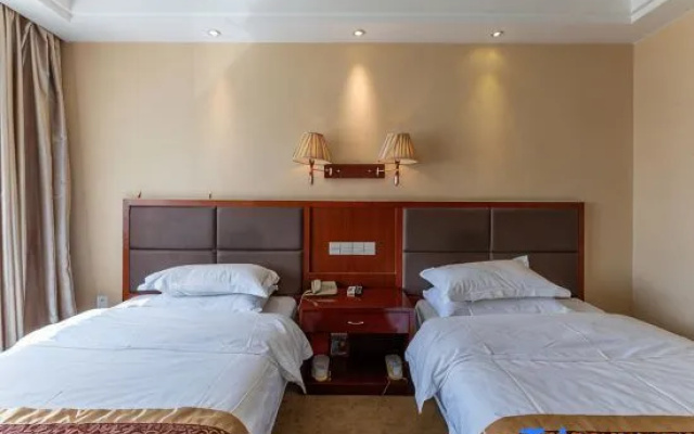 Overseas Chinese Hotel (International Bazaar) – Guest Rooms – Urumqi