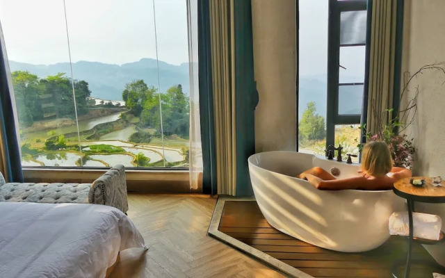 The Twelve Manor•Terraces Lodge