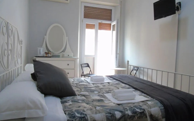 MJ Roma San Pietro Guesthouse