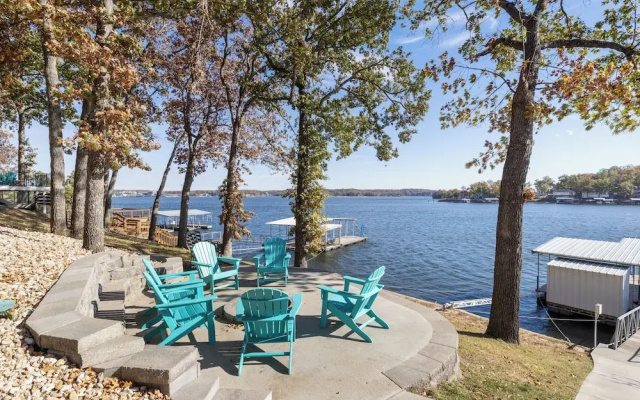Expansive Decks, Firepit, Stunning Views All Over
