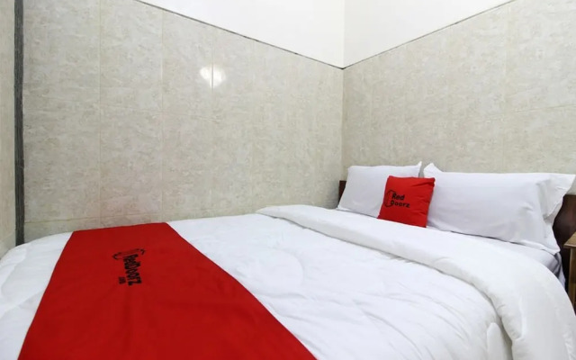 RedDoorz near Museum Gunung Merapi