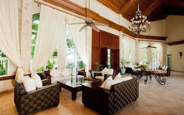 Punta Blanca Golf  Beach Resort