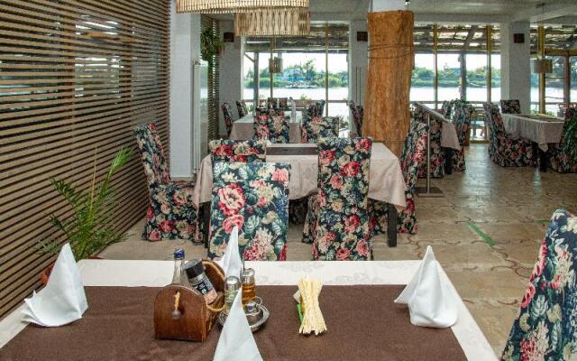 Paradise Delta House