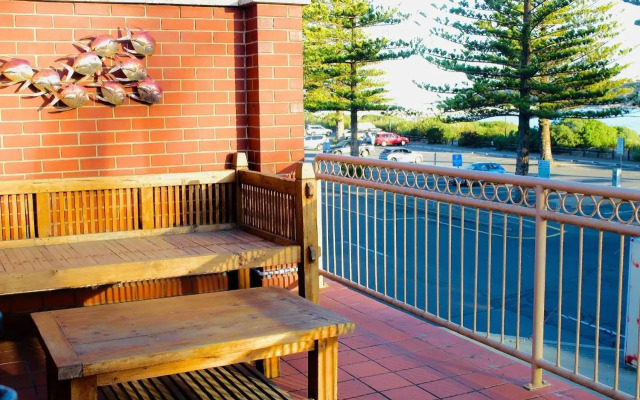 Vista Victor Harbor Beachfront Apartment no 4
