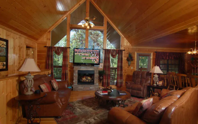 Theater Mountain Hideaway