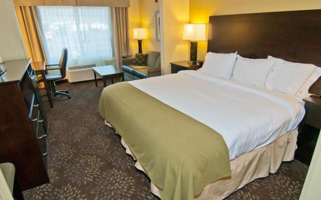 Holiday Inn Express Charleston South