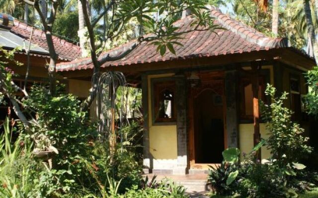 Saraswati Holiday House