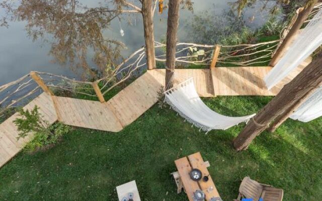 Sanjian Homestay (Shanghai International Tourism Resort)