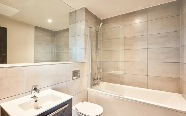 Stylish Studio in Bracknell With Free Parking