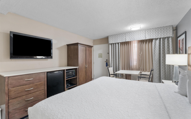 Best Western Los Alamitos Inn & Suites