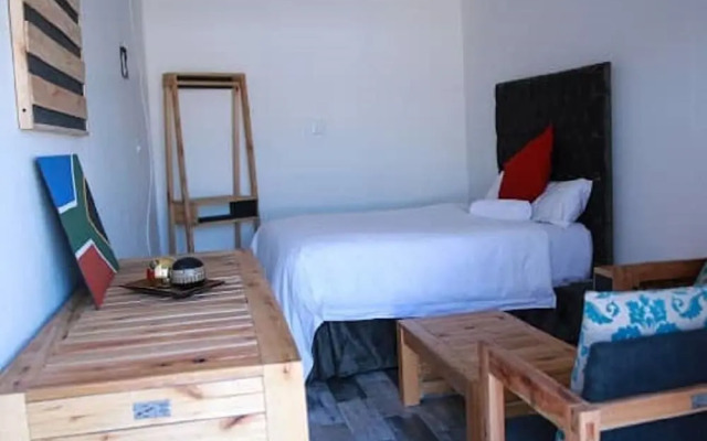 Lawu Le Ngwenya Guest House