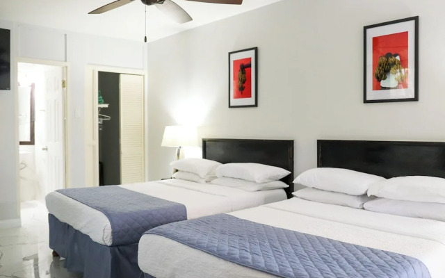 Paradise On The Rocks Hotel
