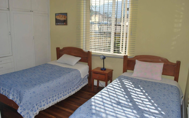 Travellers Inn