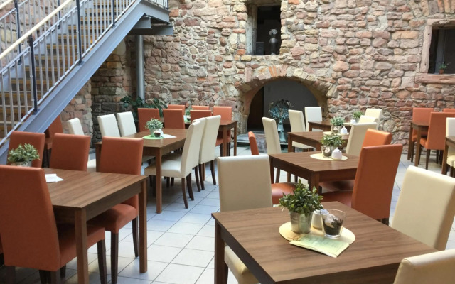 Hotel & Café Ritter von Böhl