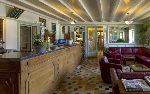 Hôtel le Pré Serroux