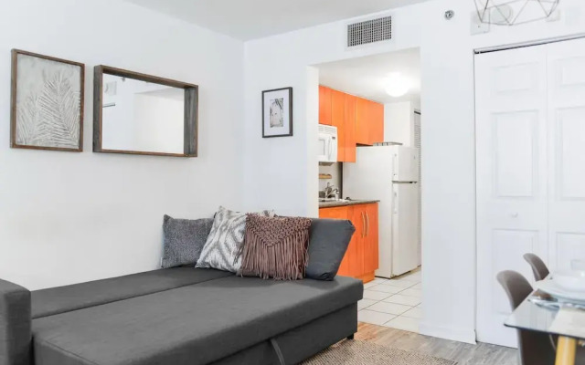 Amazing Studio Apt BRICKELL With pool