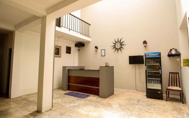 Yoho Solid Hotel Borella