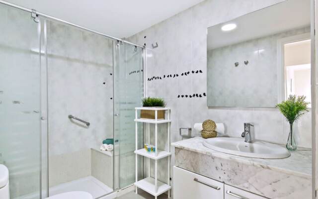 Del Parque Flats - Cala Torrevigia