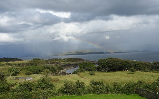 KnoydART Guest House