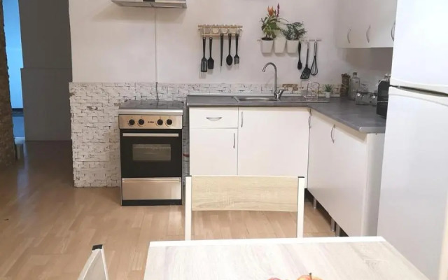 Acogedor apartamento con excelente ubicación.