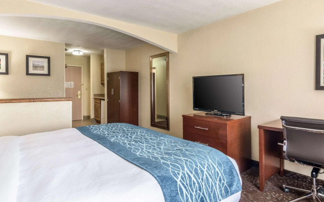 Holiday Inn Express and Suites Hannibal