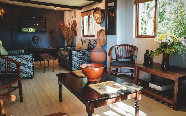 Hog Hollow Country Lodge