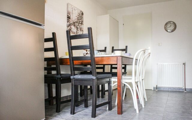 Amazing Home in Bruinisse With 2 Bedrooms and Wifi