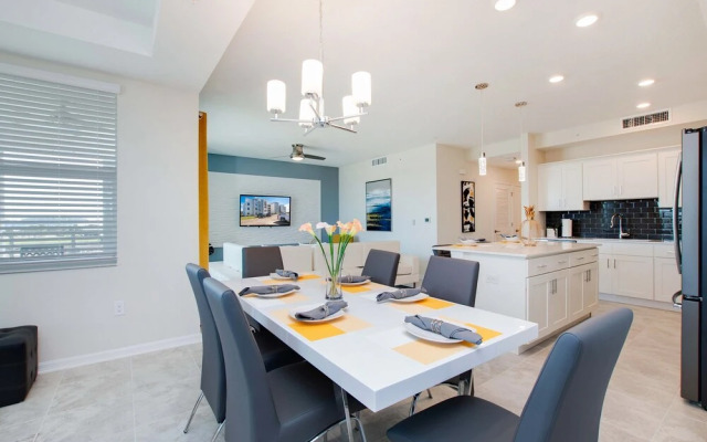 Paradox Condo Story Lake