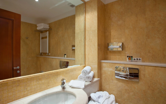 Holiday Inn Cagliari by IHG