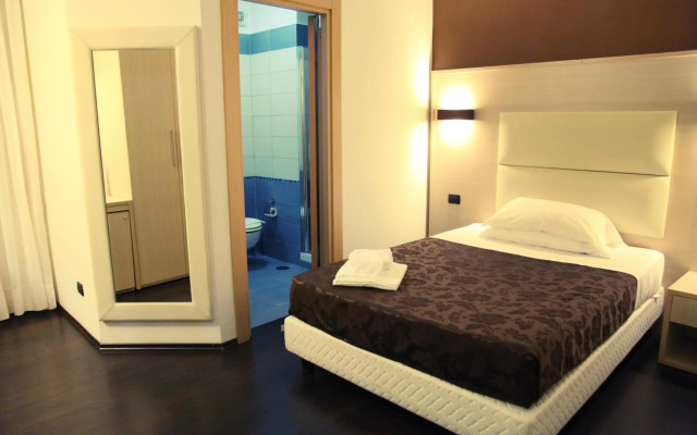 Hotel Sogni D'Oro Airport