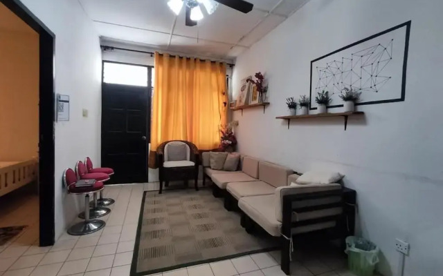 Yons' Homestay by Oyo Rooms