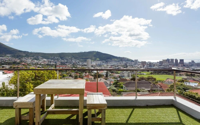 Modern, Chic Penthouse With Mountain, City Sea Views
