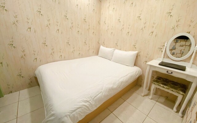 Taichung 213 corner homestay