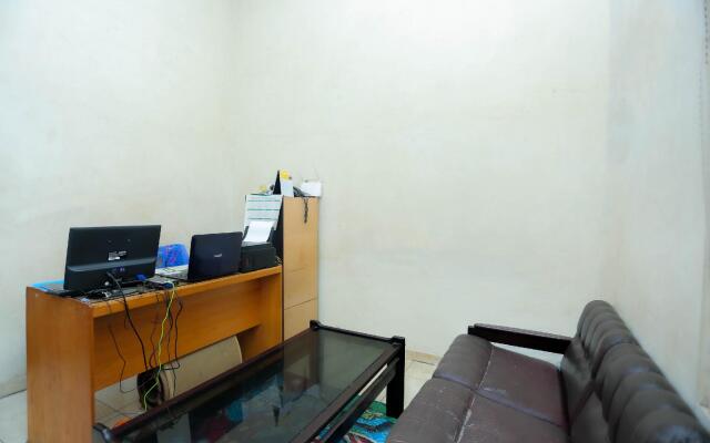 OYO 2692 Penginapan Mba Ros