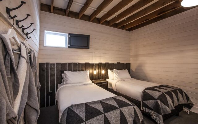 Eleven Revelstoke Lodge