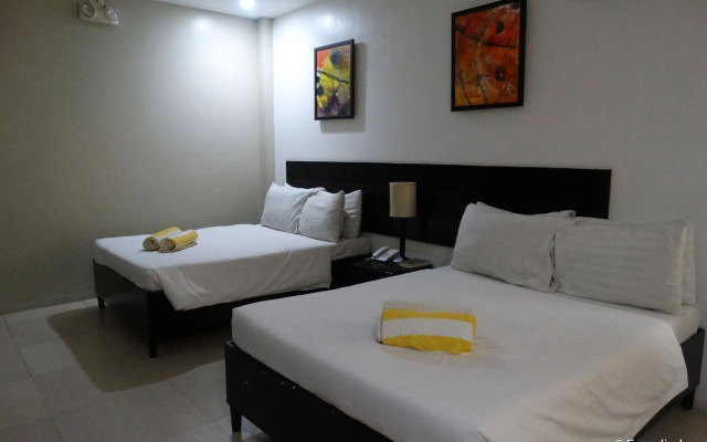 Holiday Suites Hotel & Resort
