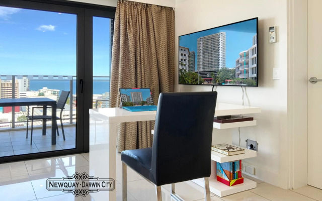 "NEWQUAY" Ideal Location & Views at PenthousePads