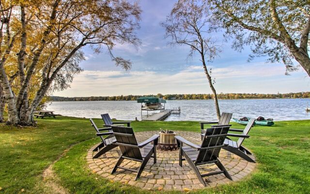 Pelican Lake Getaway on Stunning Peninsula!