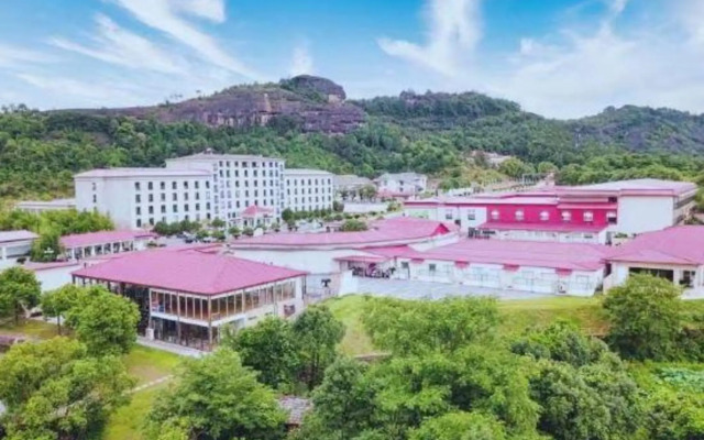 Yingtan Longhu Mount Yingbin Hotel