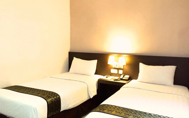 Grand Hawaii Hotel