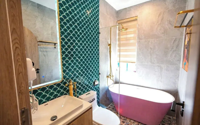 Luxury 4 Br Cherry Villa - Novaworld PT