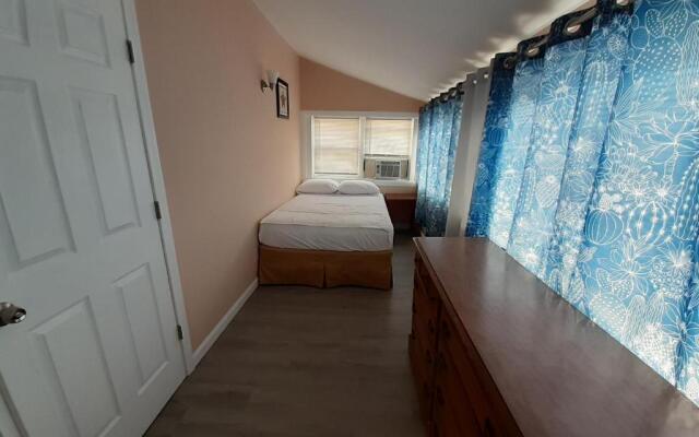 Atlantic Breeze Motel & Apartments