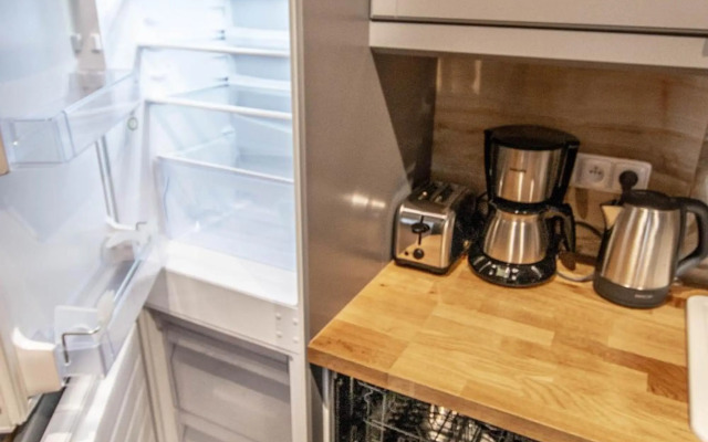 Ruterra Apartments by Cathedral