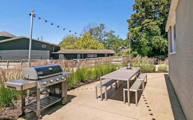 Saugatuck Harbor House