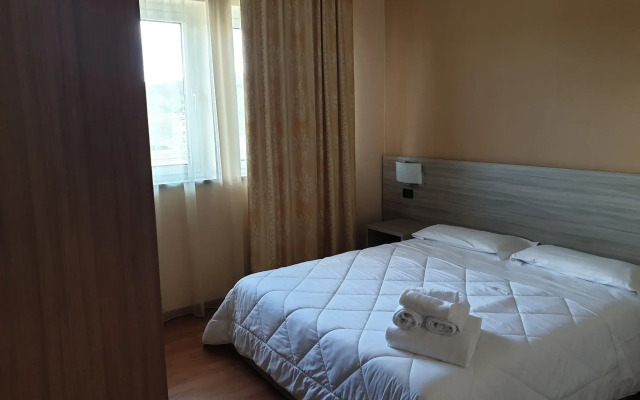 RistHotel Airport