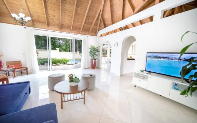 Casati Pearl House, Big House With Private Pool!
