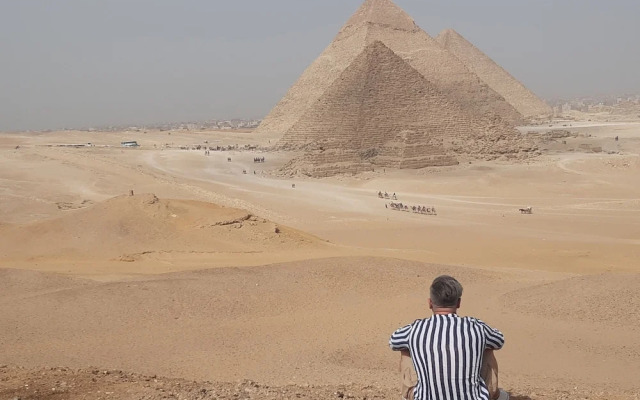 Tut Pyramids View Hotel